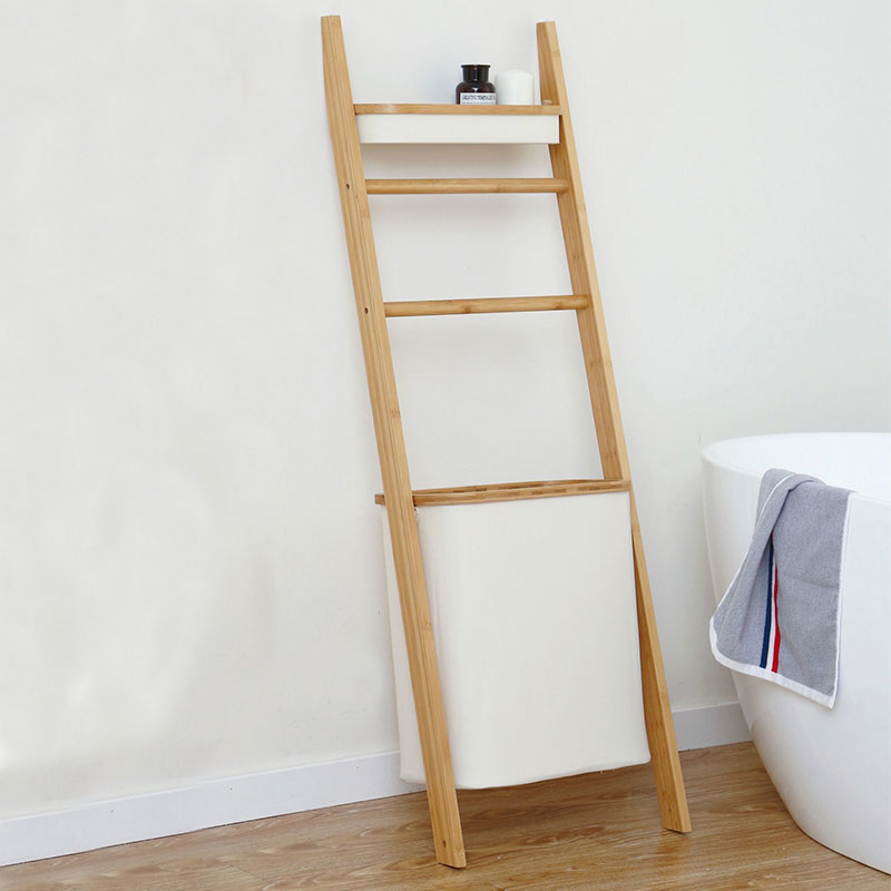Echelle porte-objets avec panier à linge écru, Bambou