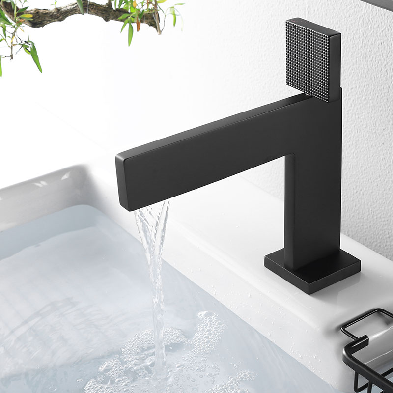 Robinet mitigeur lavabo, noir mat, Slim, Concorde