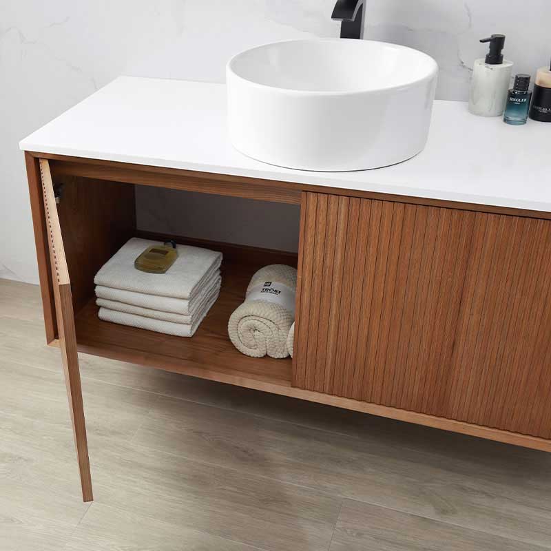 Meuble suspendu cannelé 120 cm, bois massif, 2 portes  avec plan composite minéral blanc satiné, Carnac