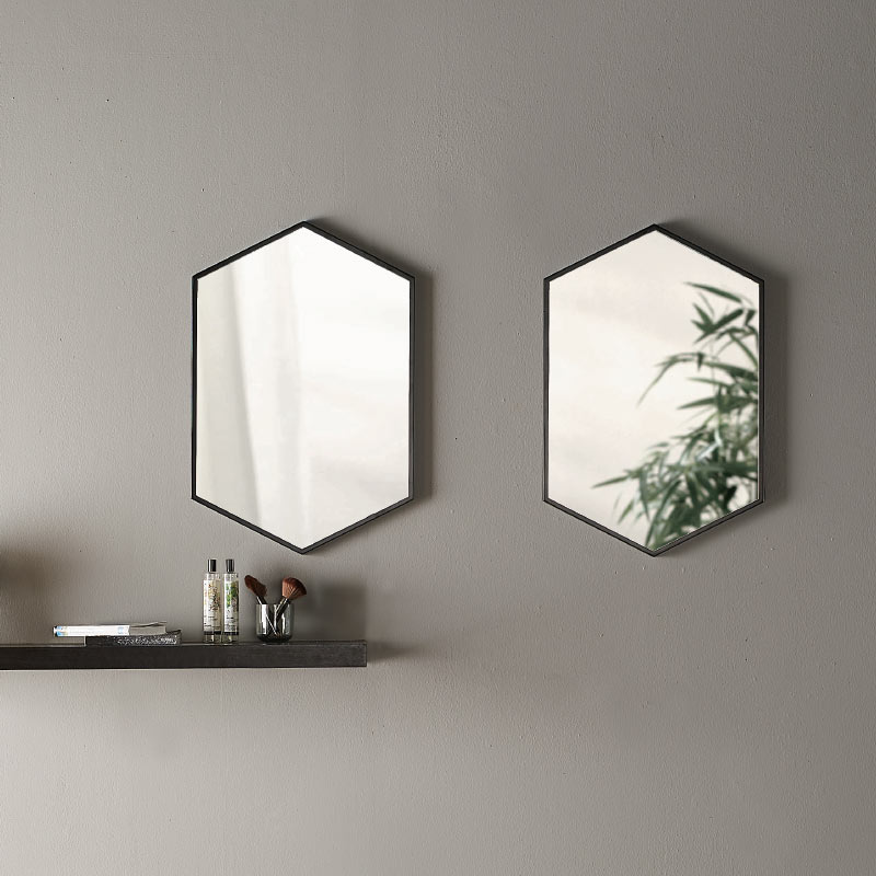 Miroir hexagonal l.50x H.75 cm, en métal noir mat, Hexa