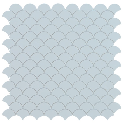 Mosaïque écailles verre recyclé bleu ciel, 31x32 cm, Nordic matt  light blue
